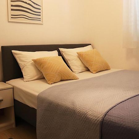 Apartment Doris Sibenik Bagian luar foto